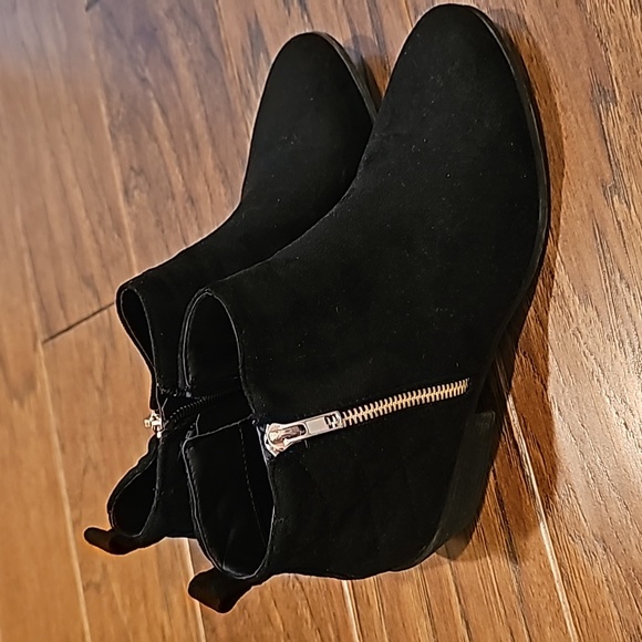 Booties - Picture 2 of 4